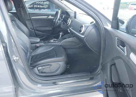 2017 Audi A3 2.0T Premium из США, поврежденный, VIN WAUAUGFF3H1047183